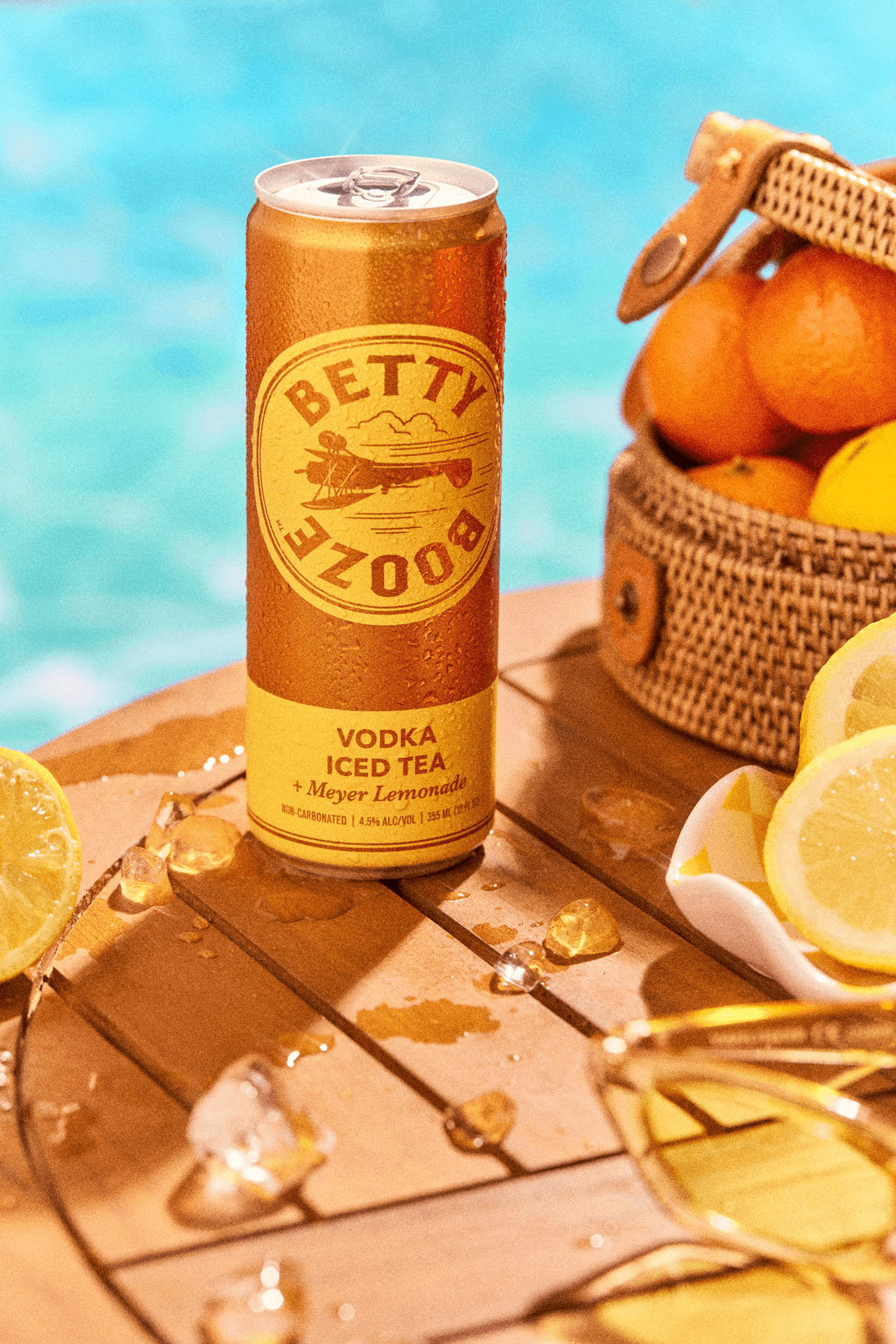 BETTY BOOZE VODKA ICED TEA + MEYER LEMONADE COCKTAIL
