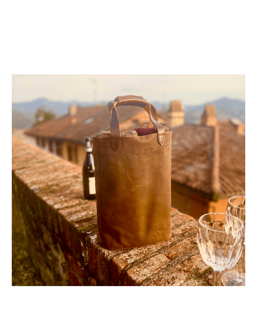 VINARMOUR TOTE BAG, BROWN
